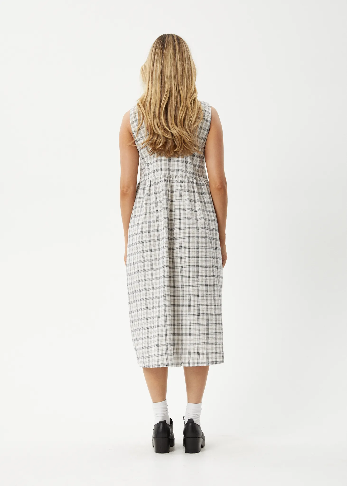 AFENDS Womens Leo - Seersucker Check Midi Dress - Black / White