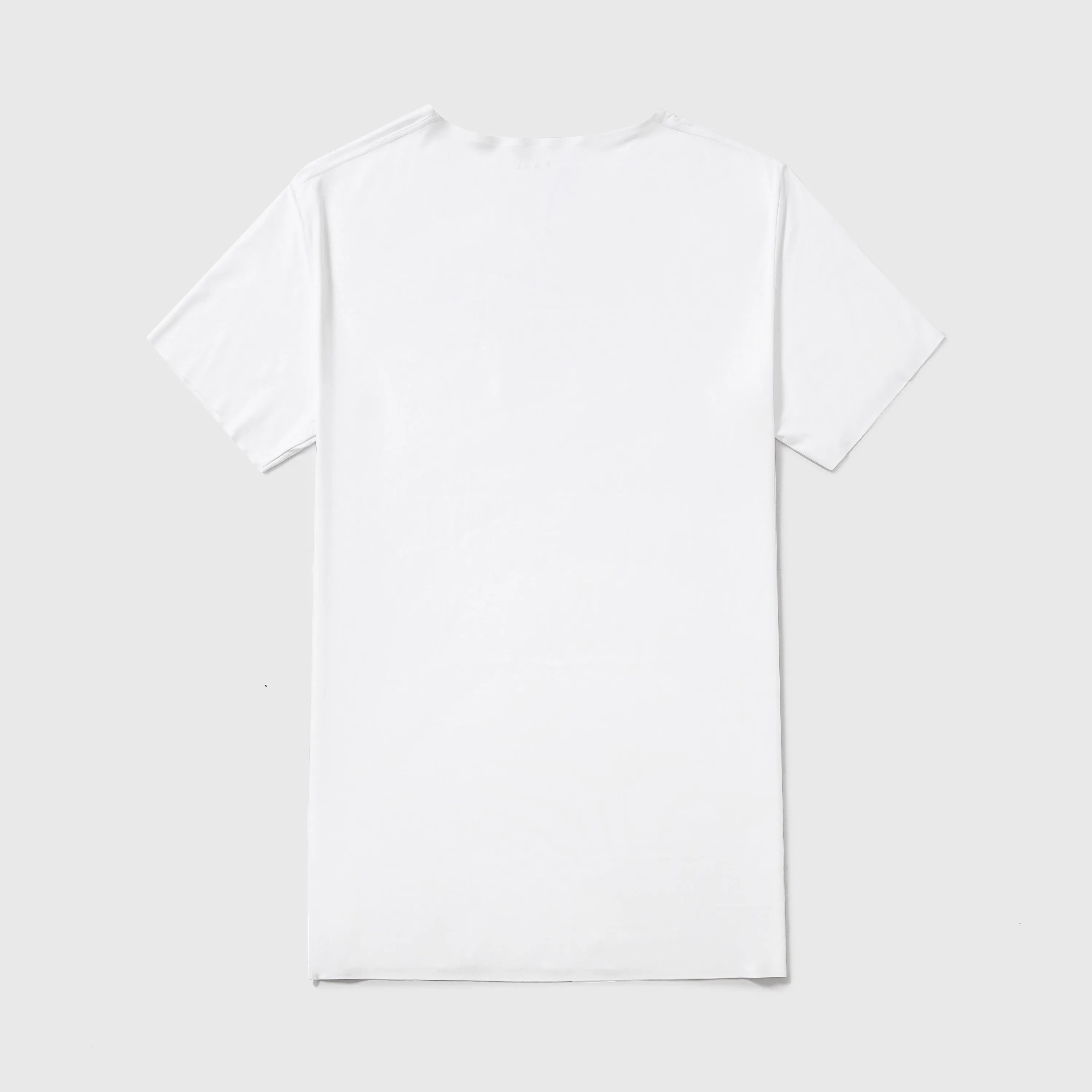 Freeform Bonded Seamless TENCEL™ Modal V-Neck Tee