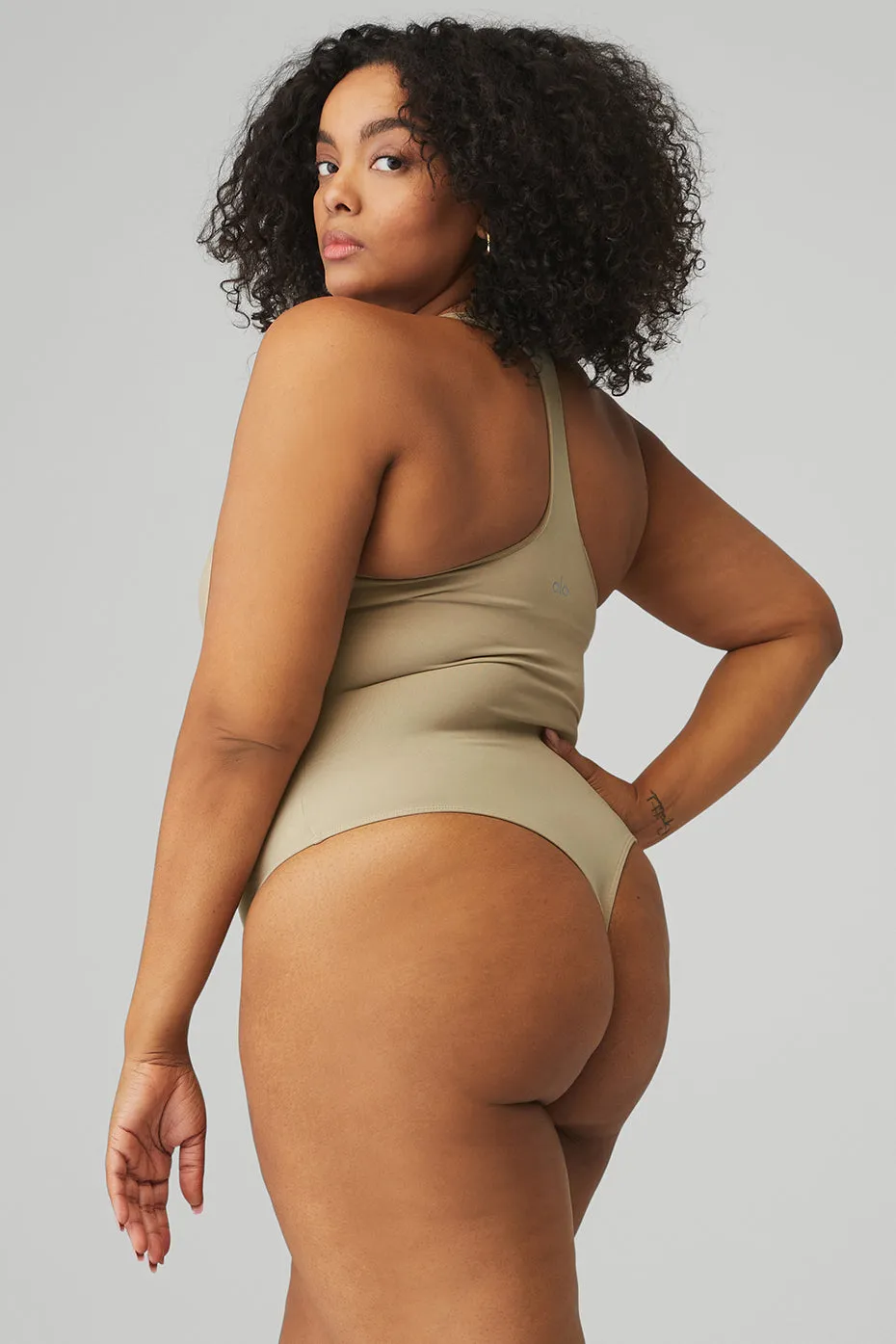 Sleek Back Bodysuit - California Sand