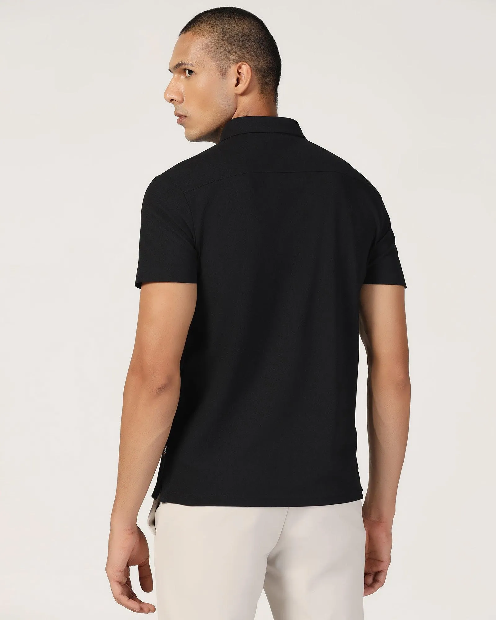 TechPro Polo Black Solid T-Shirt - Carol